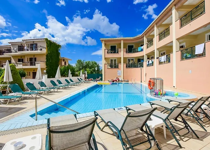 Timos Hotel 2*