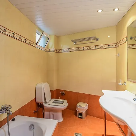 Hotell Timos Laganas