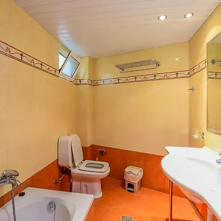 Hotell Timos Laganas